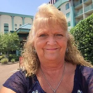 Meet your Posher, Cindy